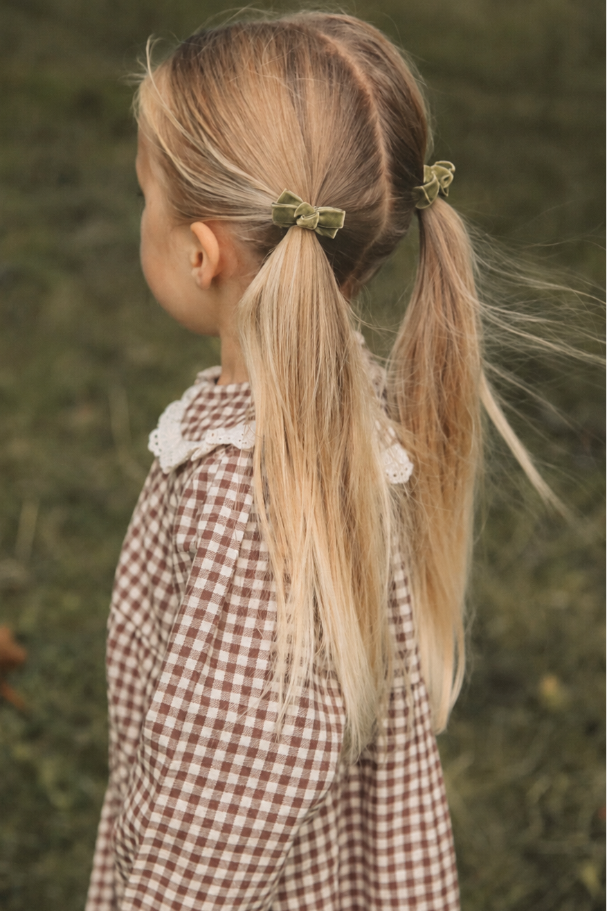 Ponytail Velvet Bow Hairbands in Sage