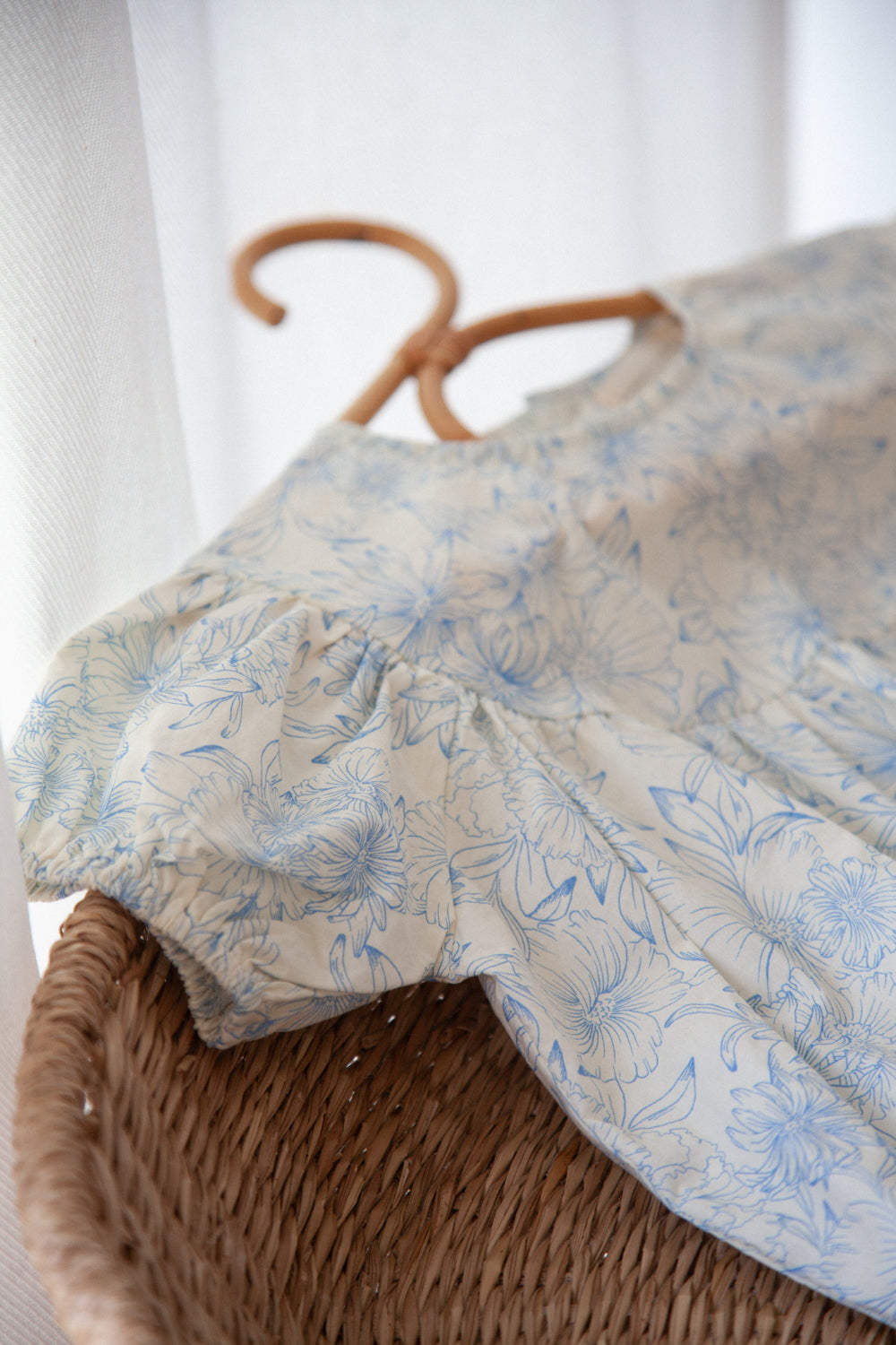 Blue/Toile Floral Short Puff Sleeve Romper