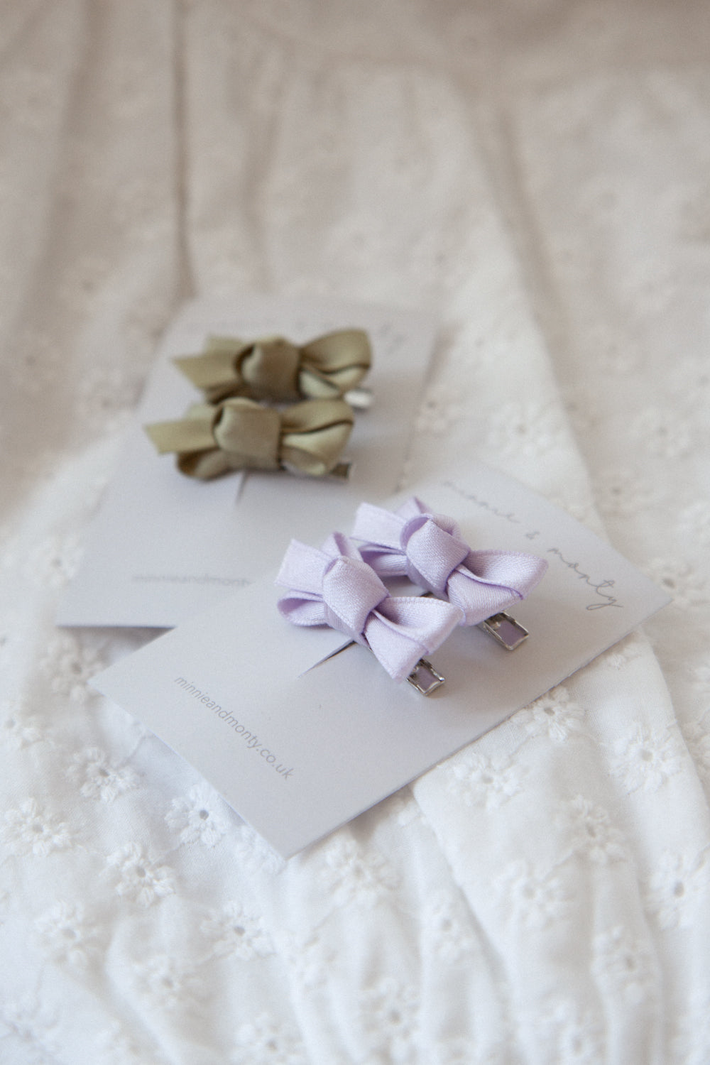 Dainty Mini Bow Clips