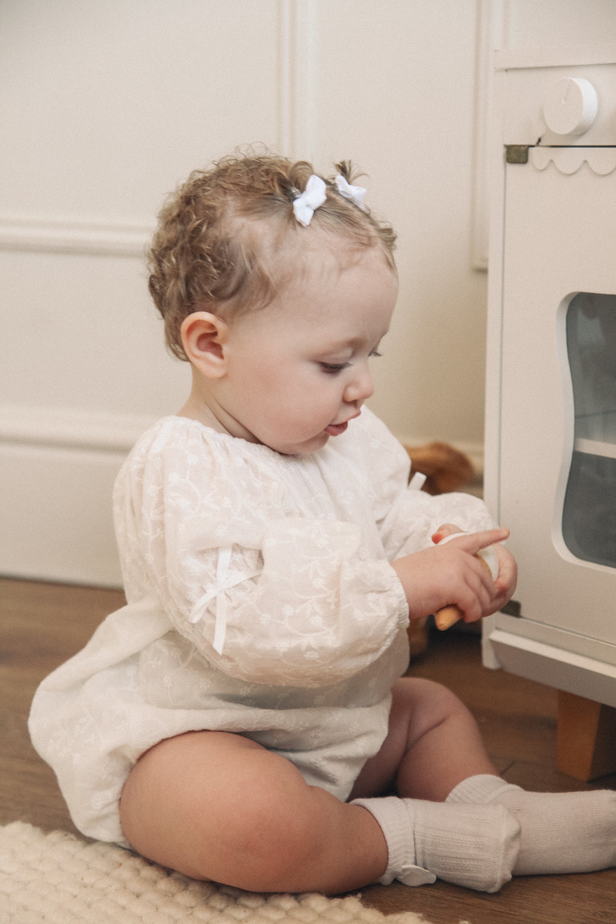 White/Broderie Anglaise Bow Sleeve Romper