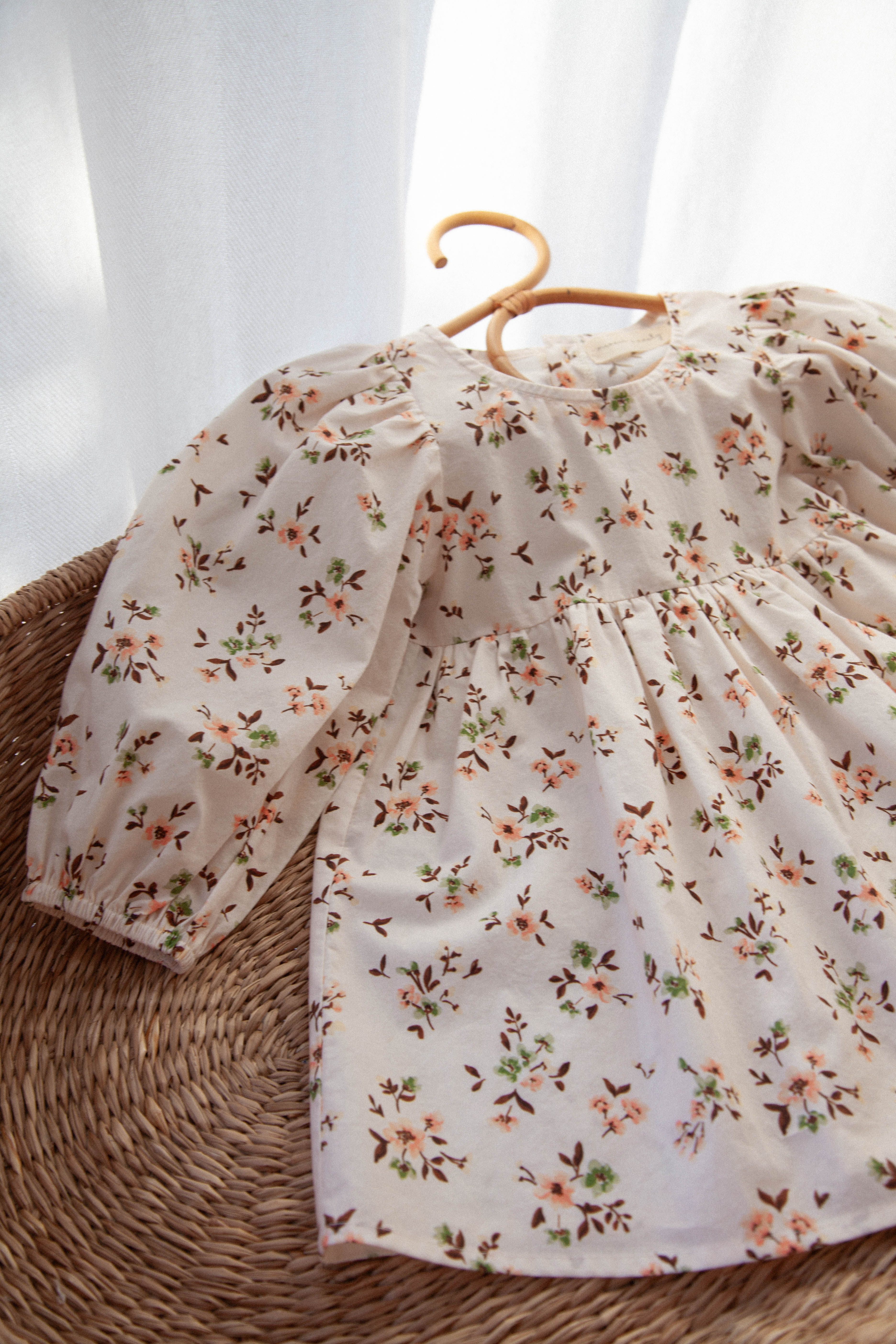 Mocha/Floral Puff Sleeve Dress