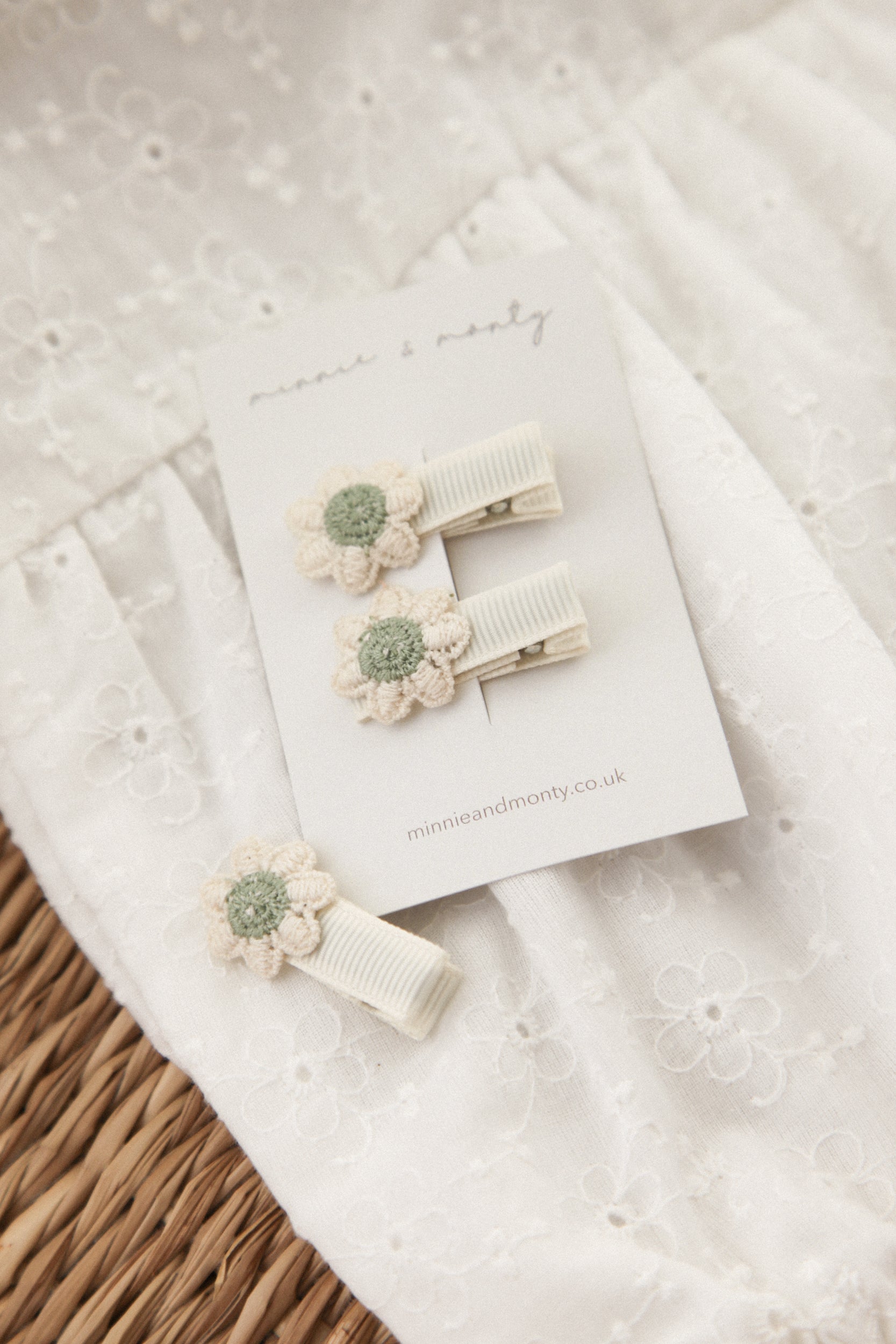 Mini Flower Soft Slides in Green/White