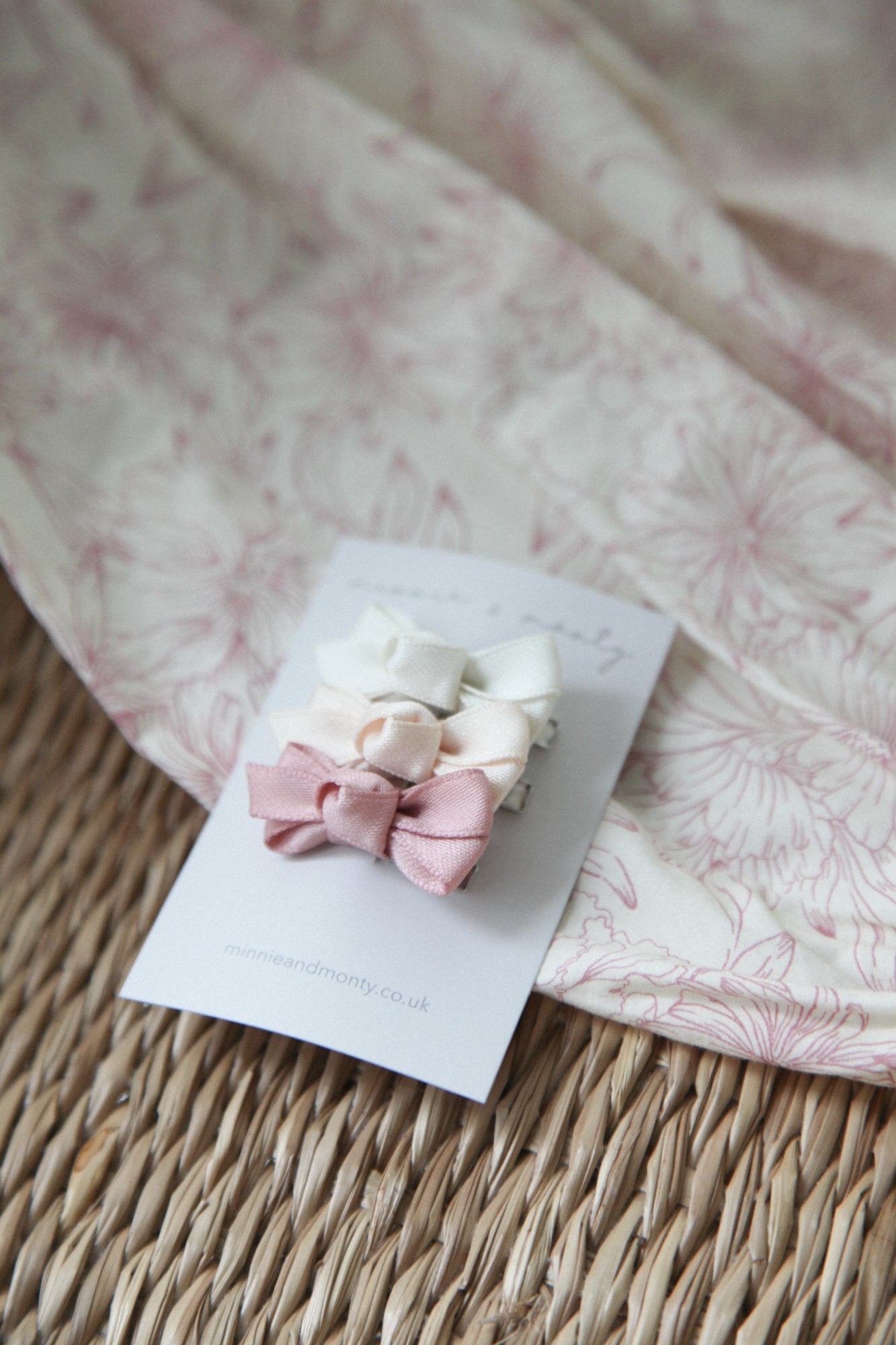 Dainty Mini Bow Clips - Pink Toile