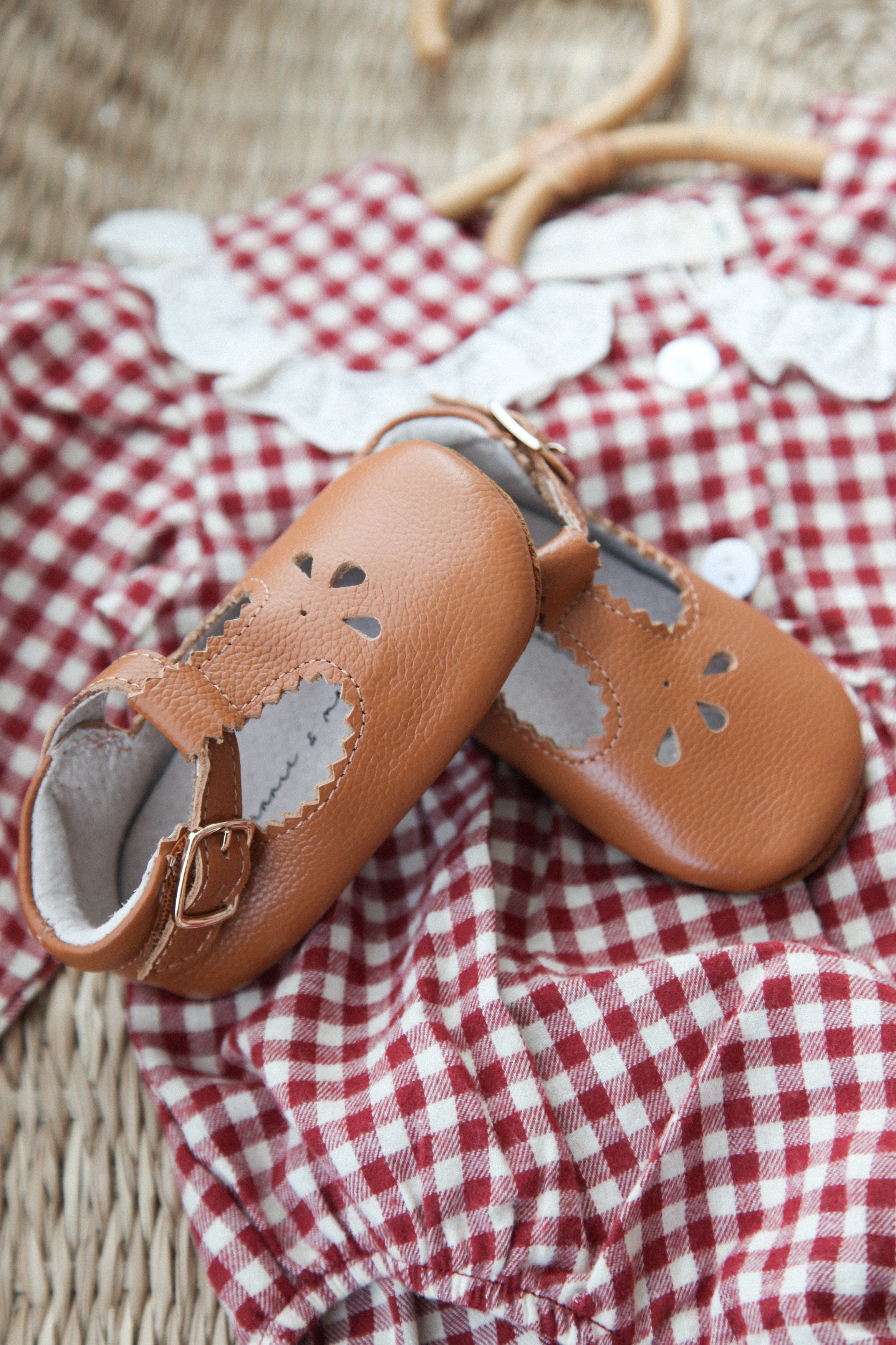 Brown Leather T-Bar Baby Shoes (& dust bag)