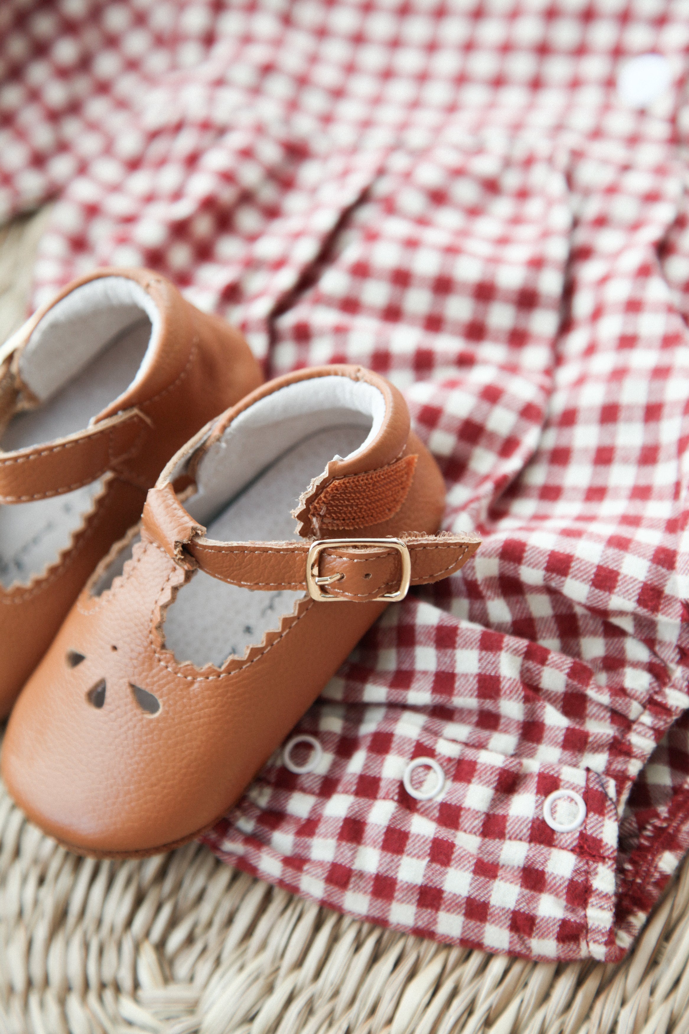Brown Leather T-Bar Baby Shoes (& dust bag)