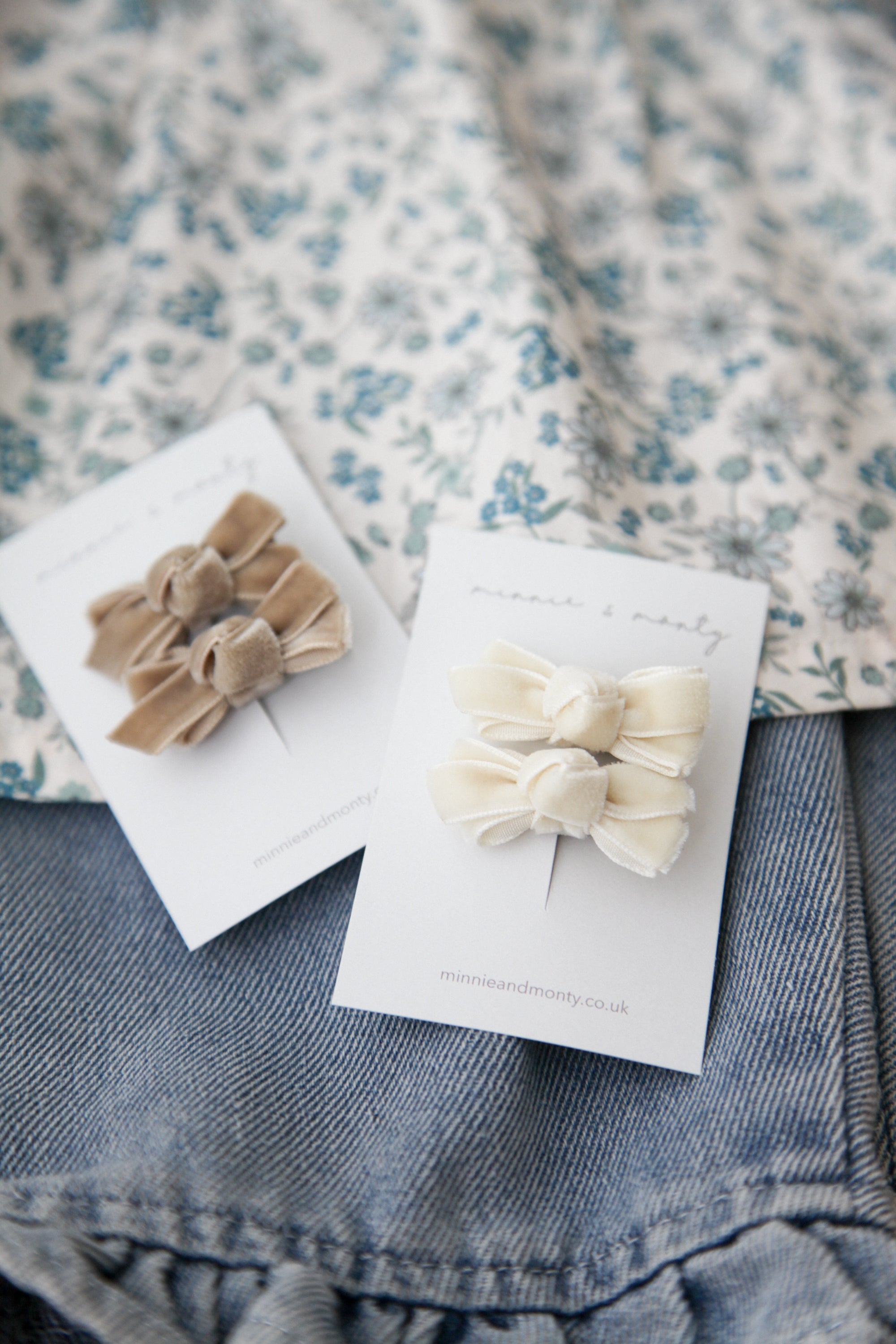 WHOLESALE Velvet Mini Bow Clips (INCL VAT)