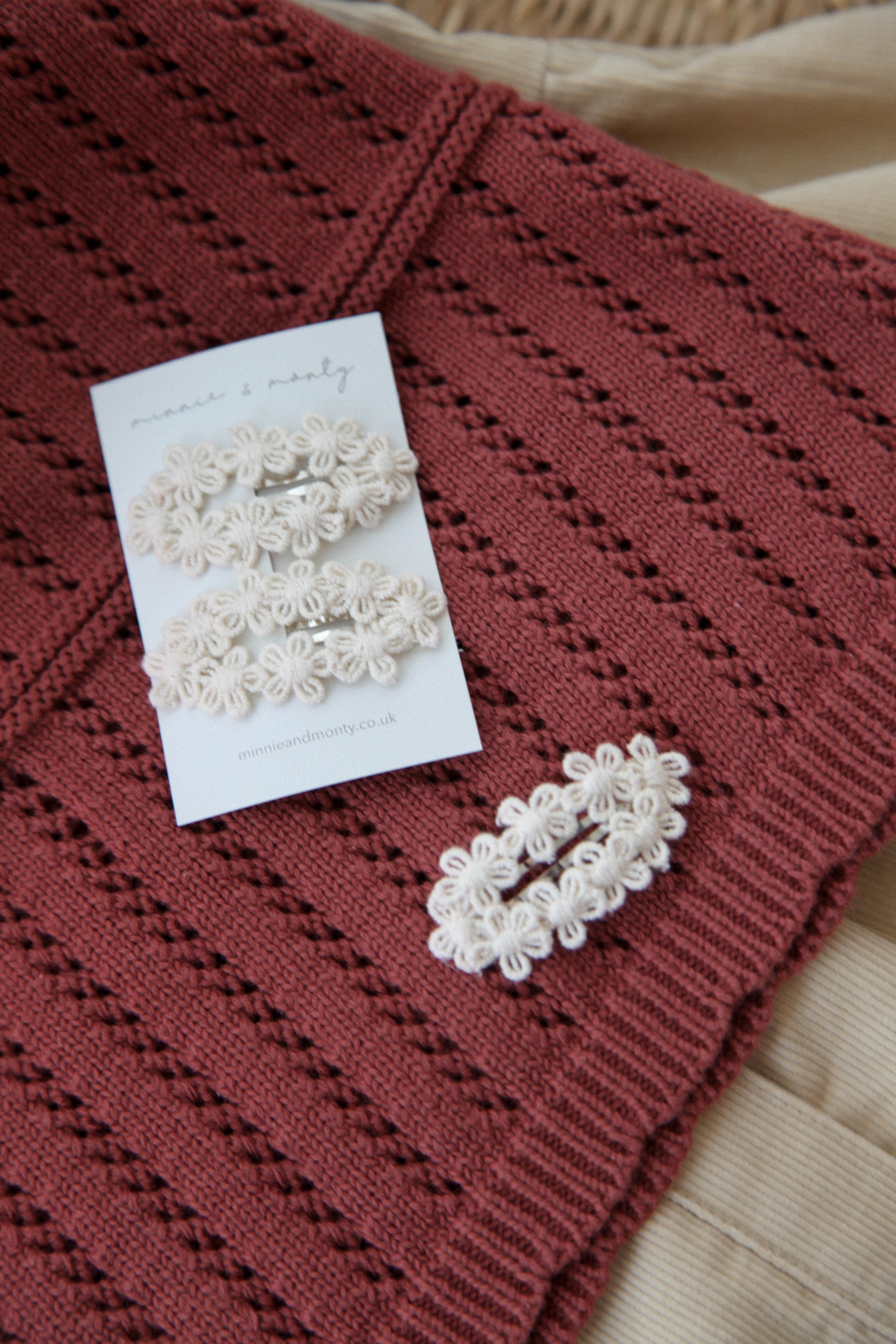 Cream Cotton Daisy Chain Snap Clip (2 pack)