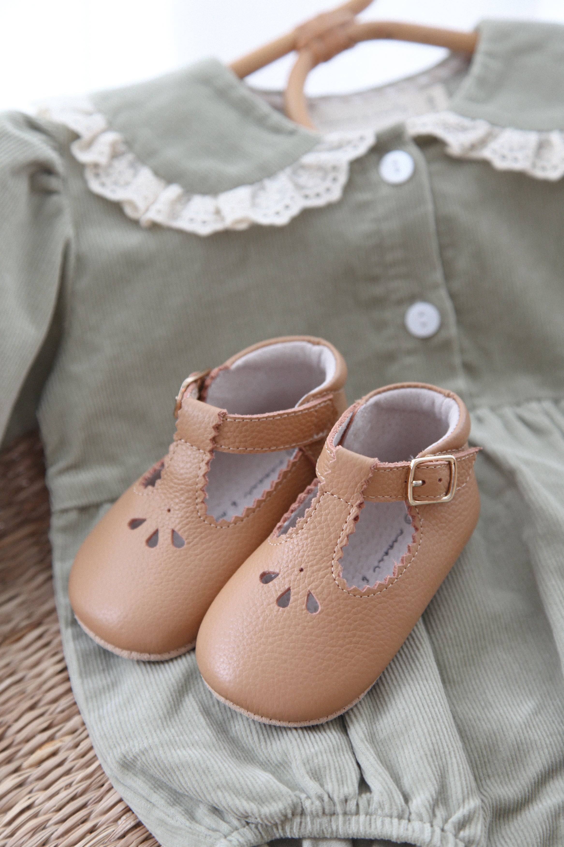 Tan Leather T-Bar Baby Shoes (& dust bag)