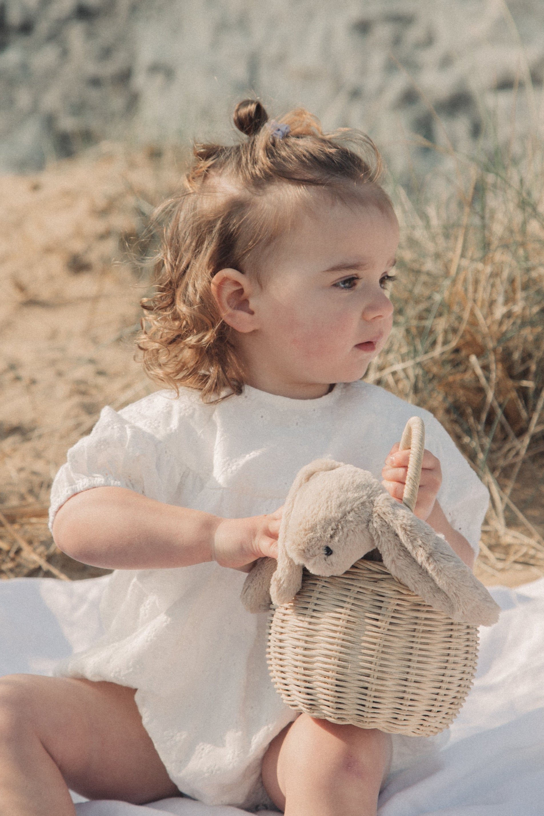 White Daisy Short Puff Sleeve Romper