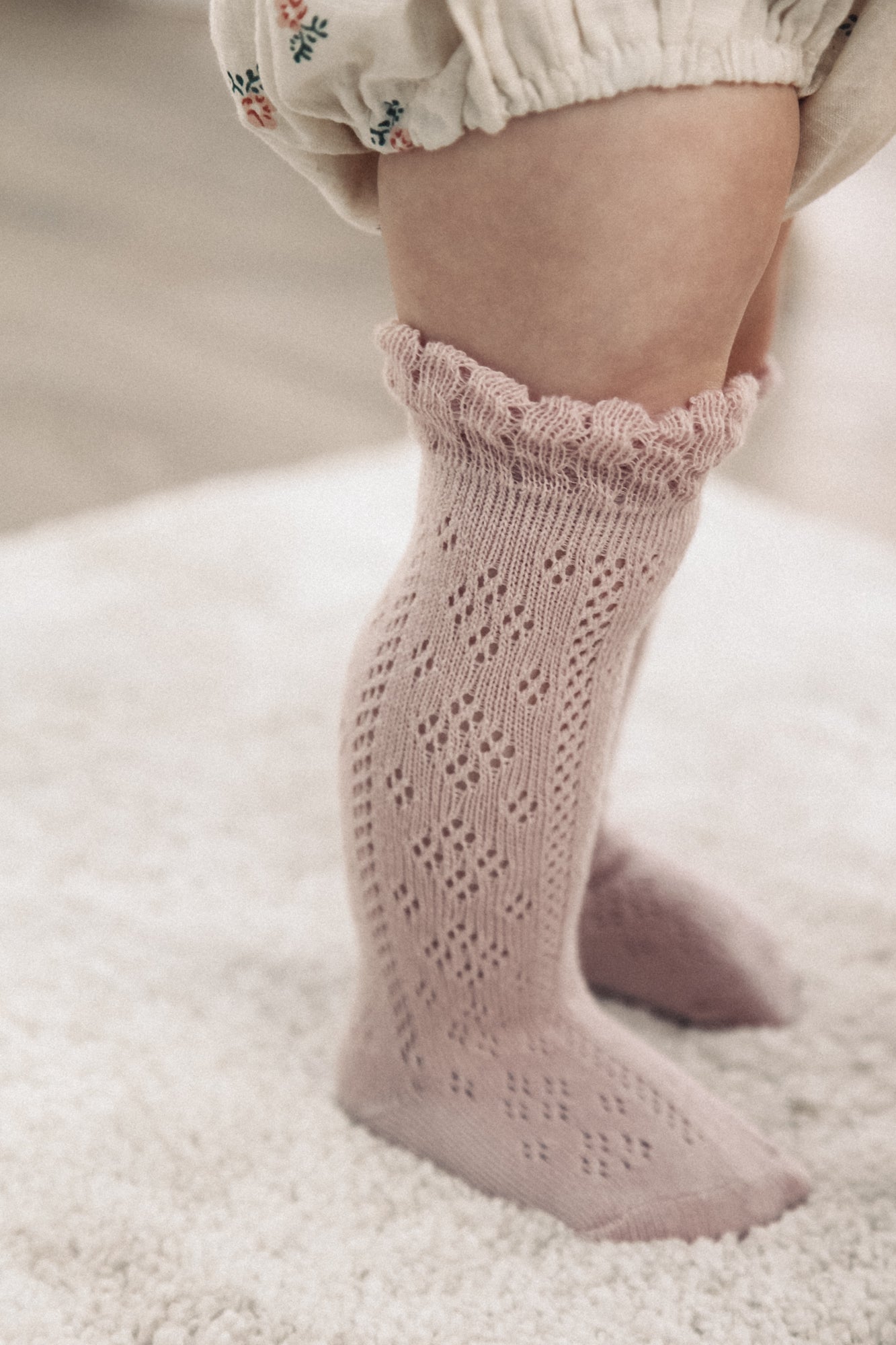 Dusky Pink Lace Openwork Frill Socks