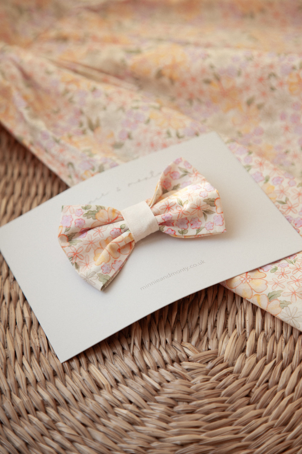 Large Cotton Bow in Spring/Meadow