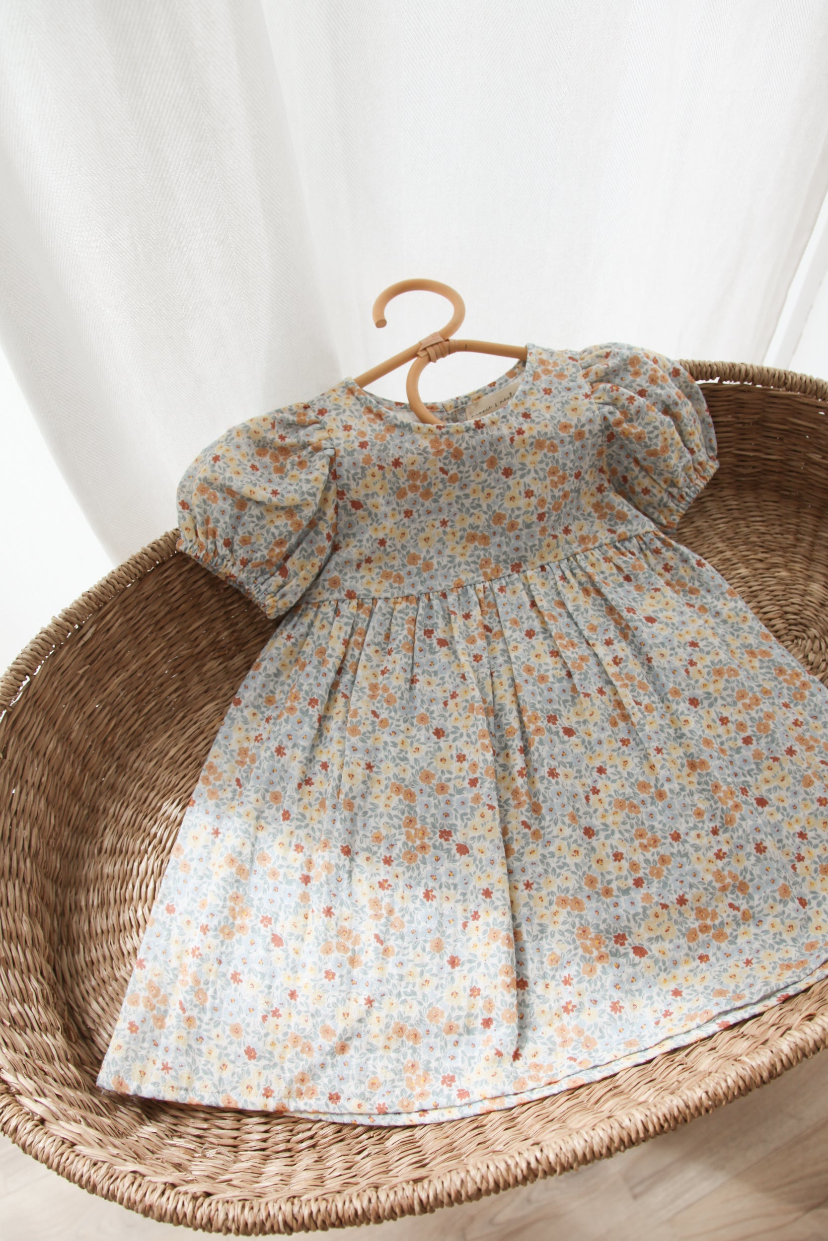Blue/Wildflowers Puff Short Sleeve Muslin Dress