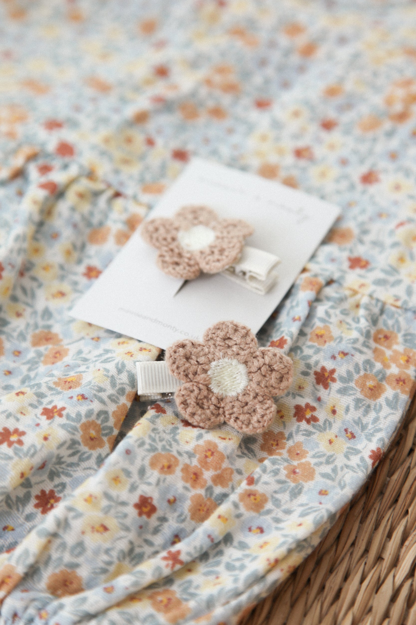 Knitted Flower Soft Slides (2 pack)