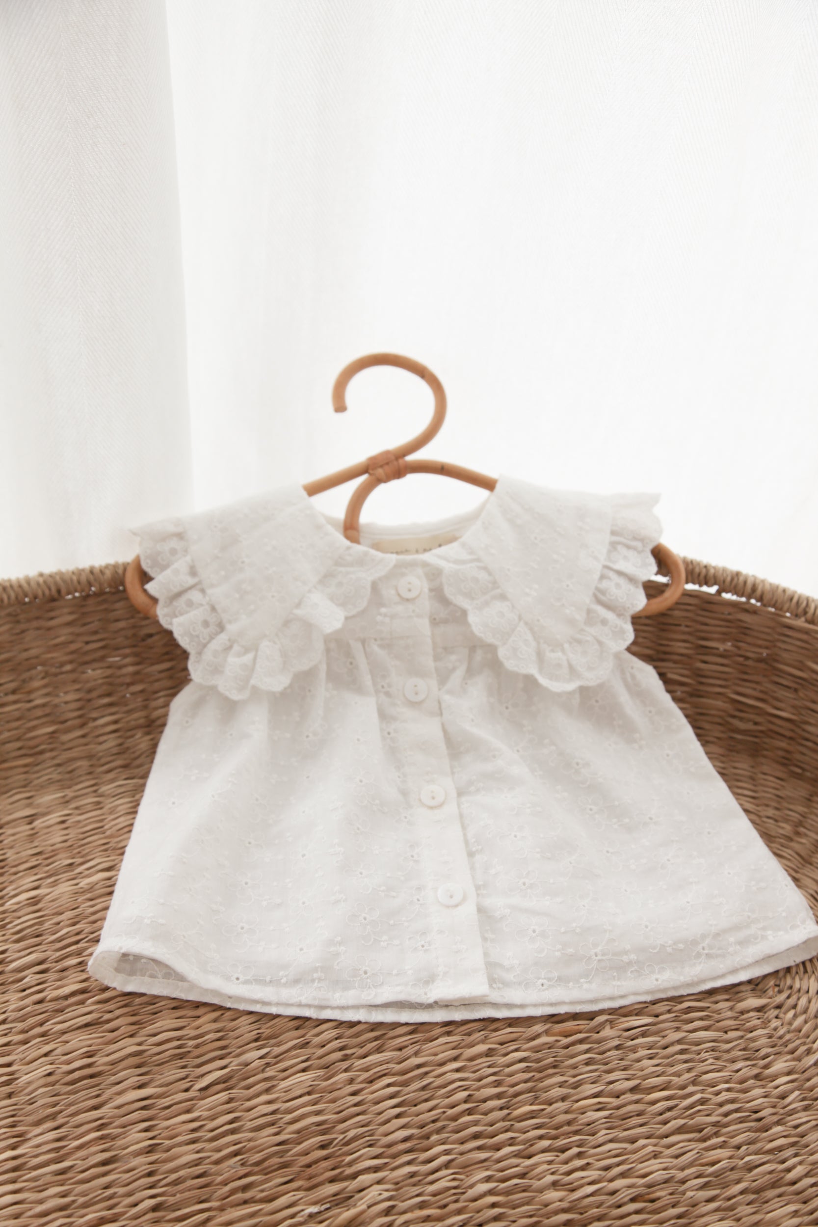 White/Embroidered Flower Oversize Collar Top