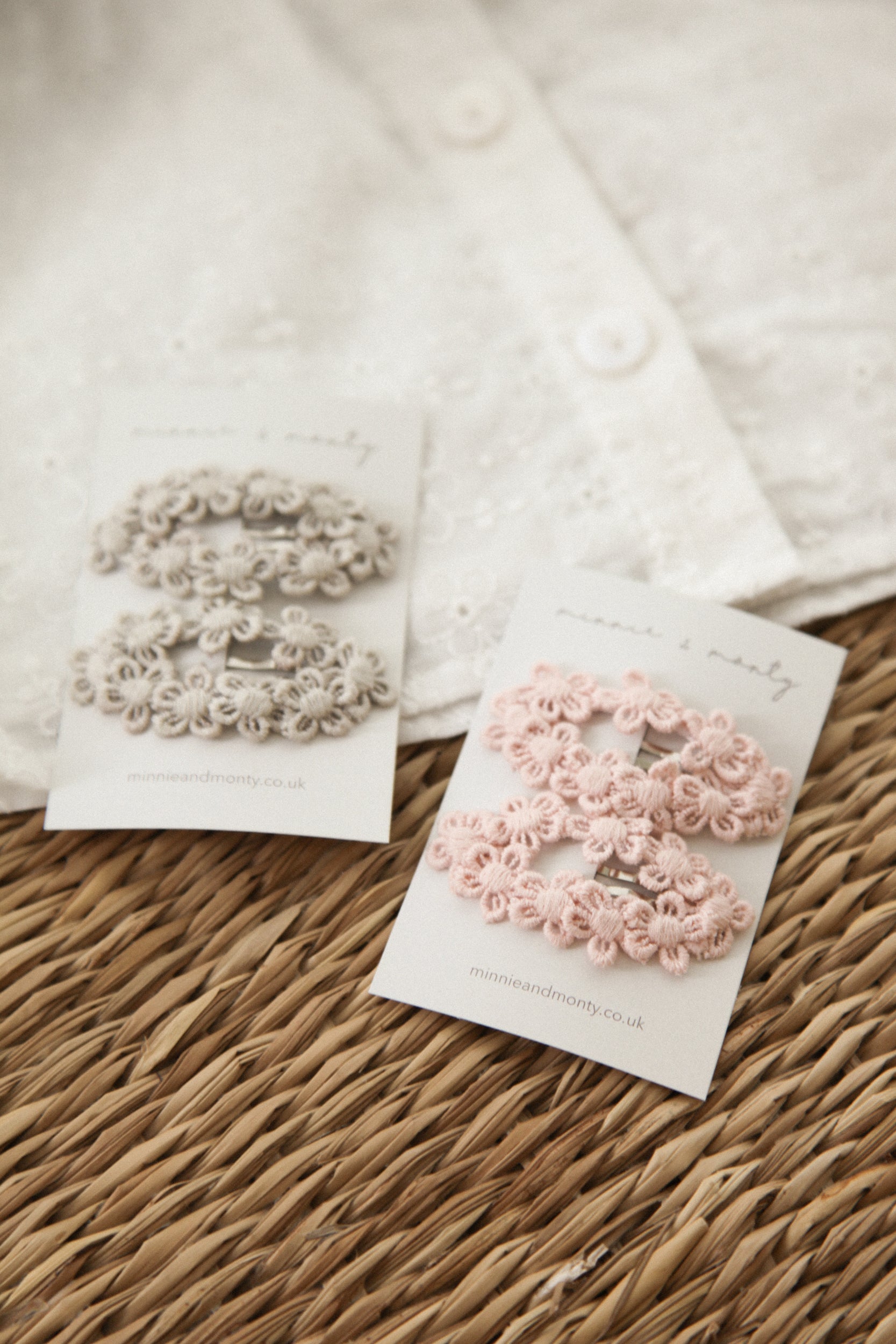 Cotton Daisy Chain Snap Clips (2 pack)