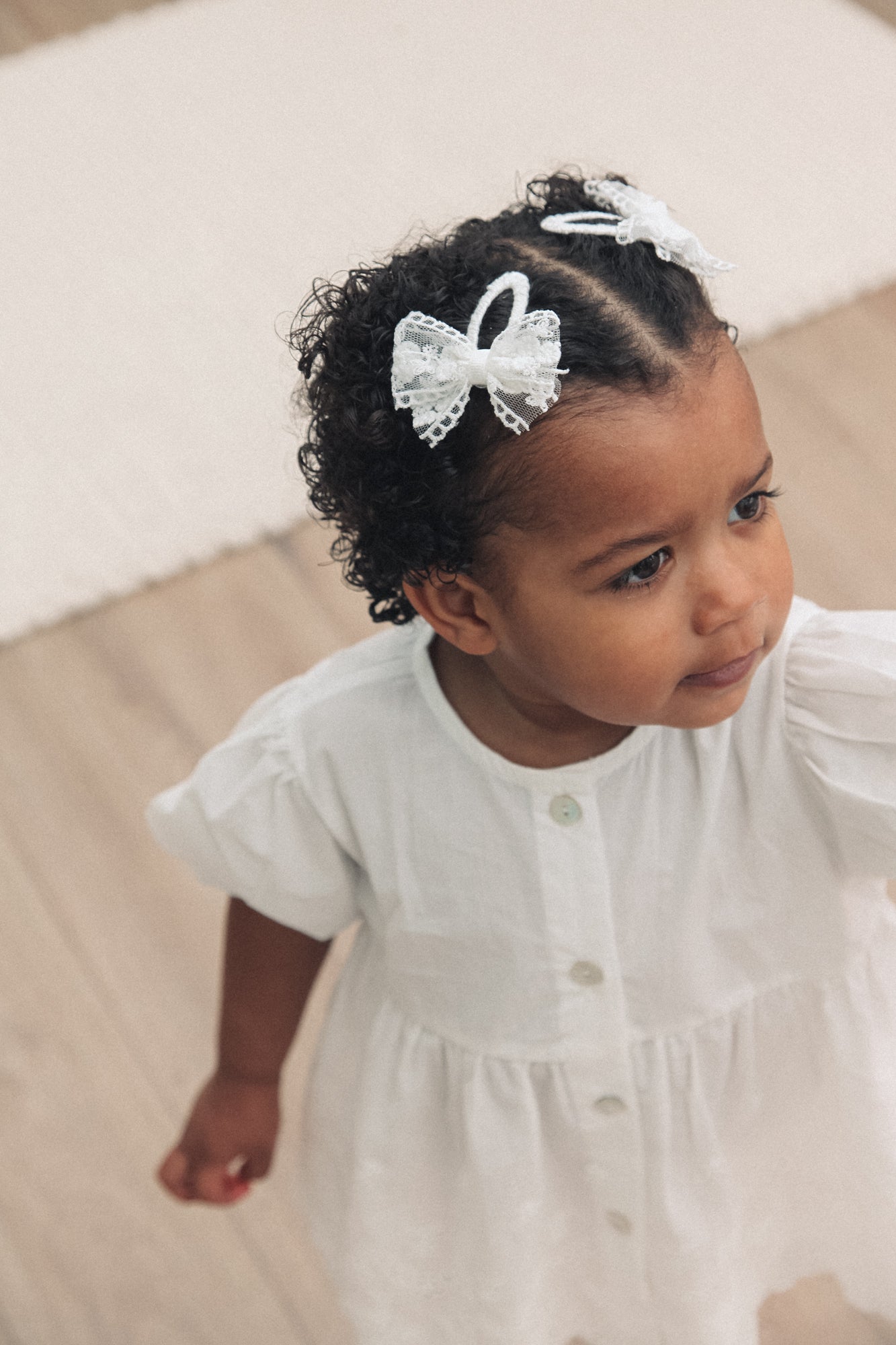 White Lace Bow Snap Clip