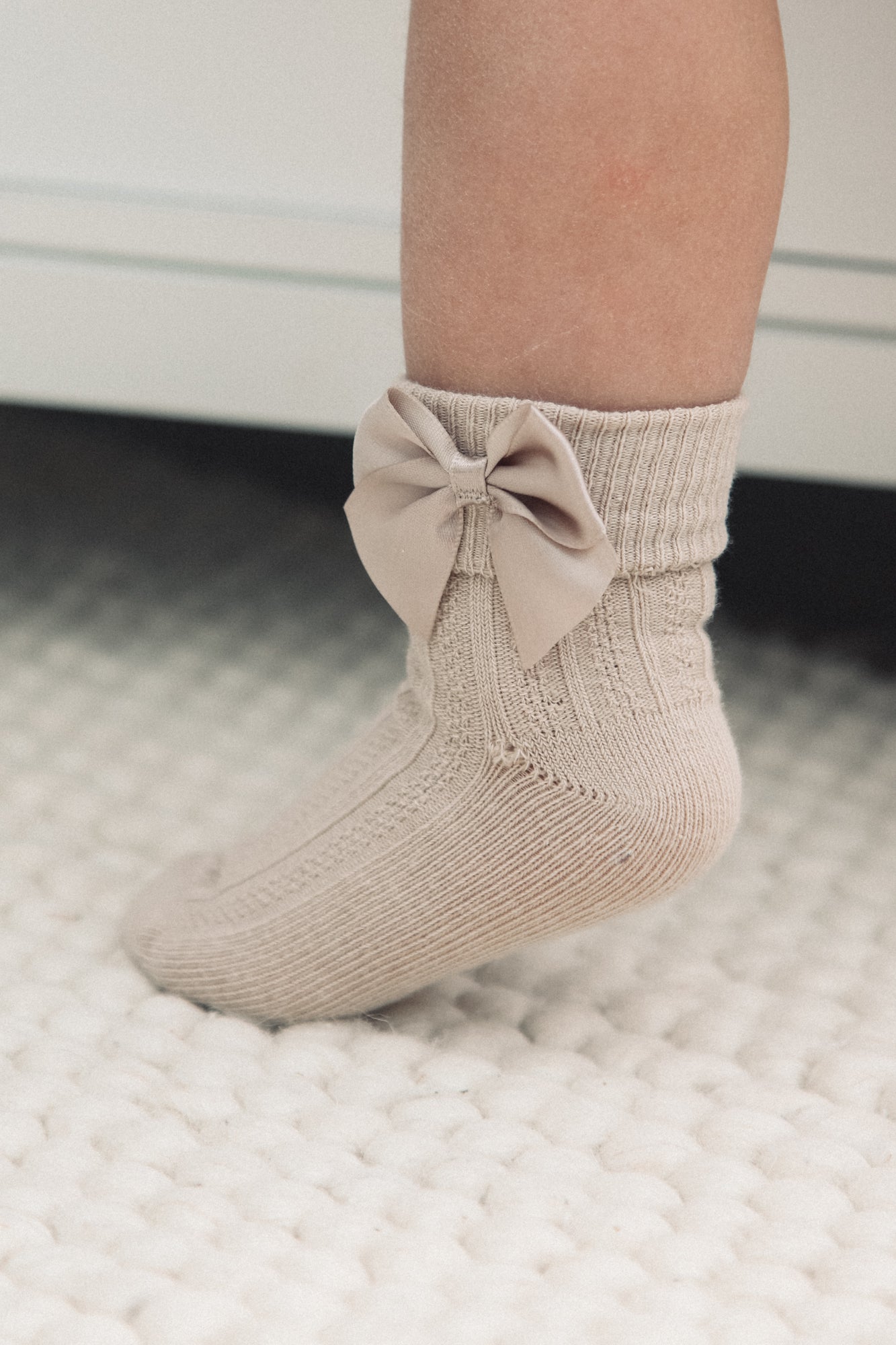 Short Satin Bow Socks in Beige