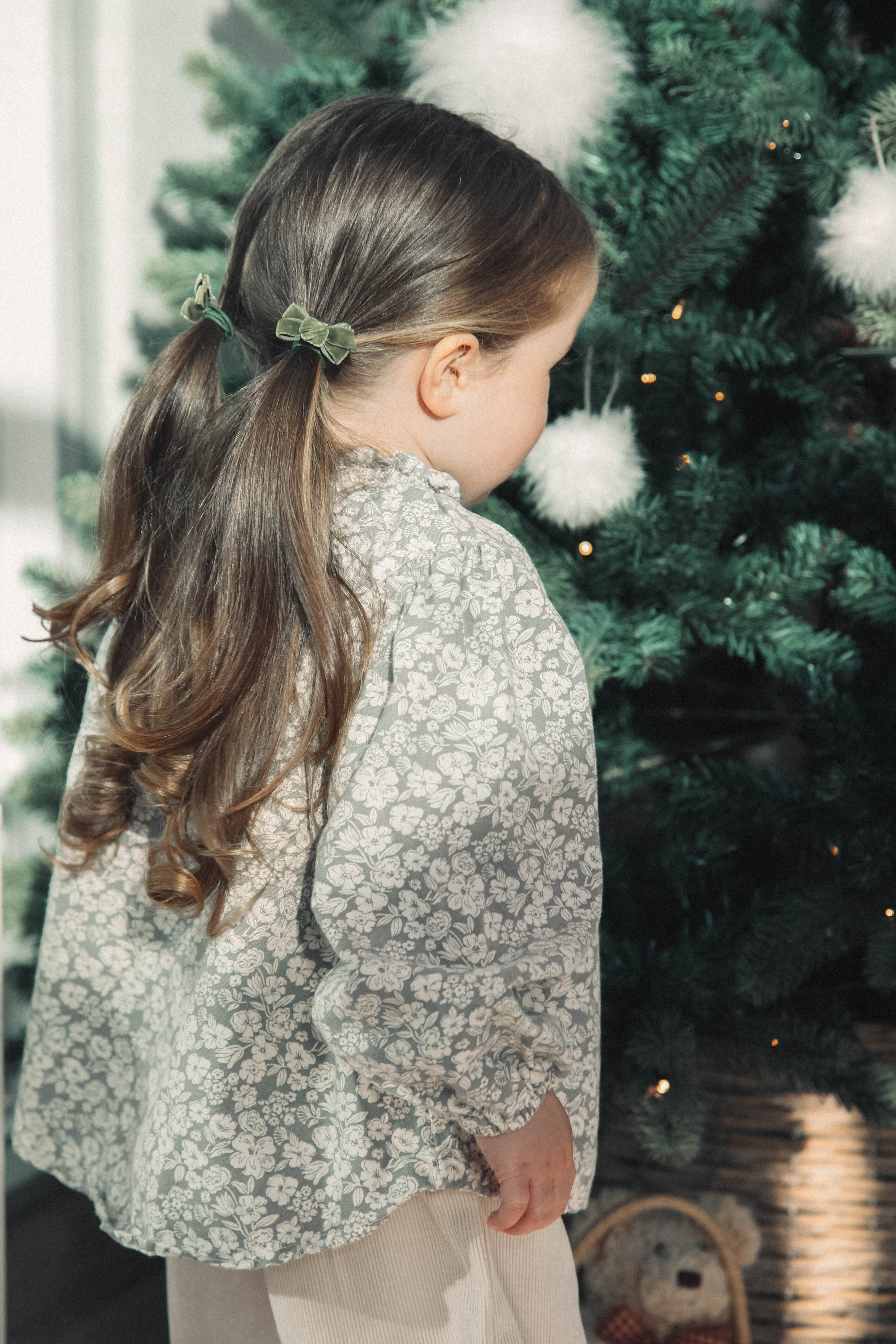 Ponytail Velvet Bow Hairbands in Sage