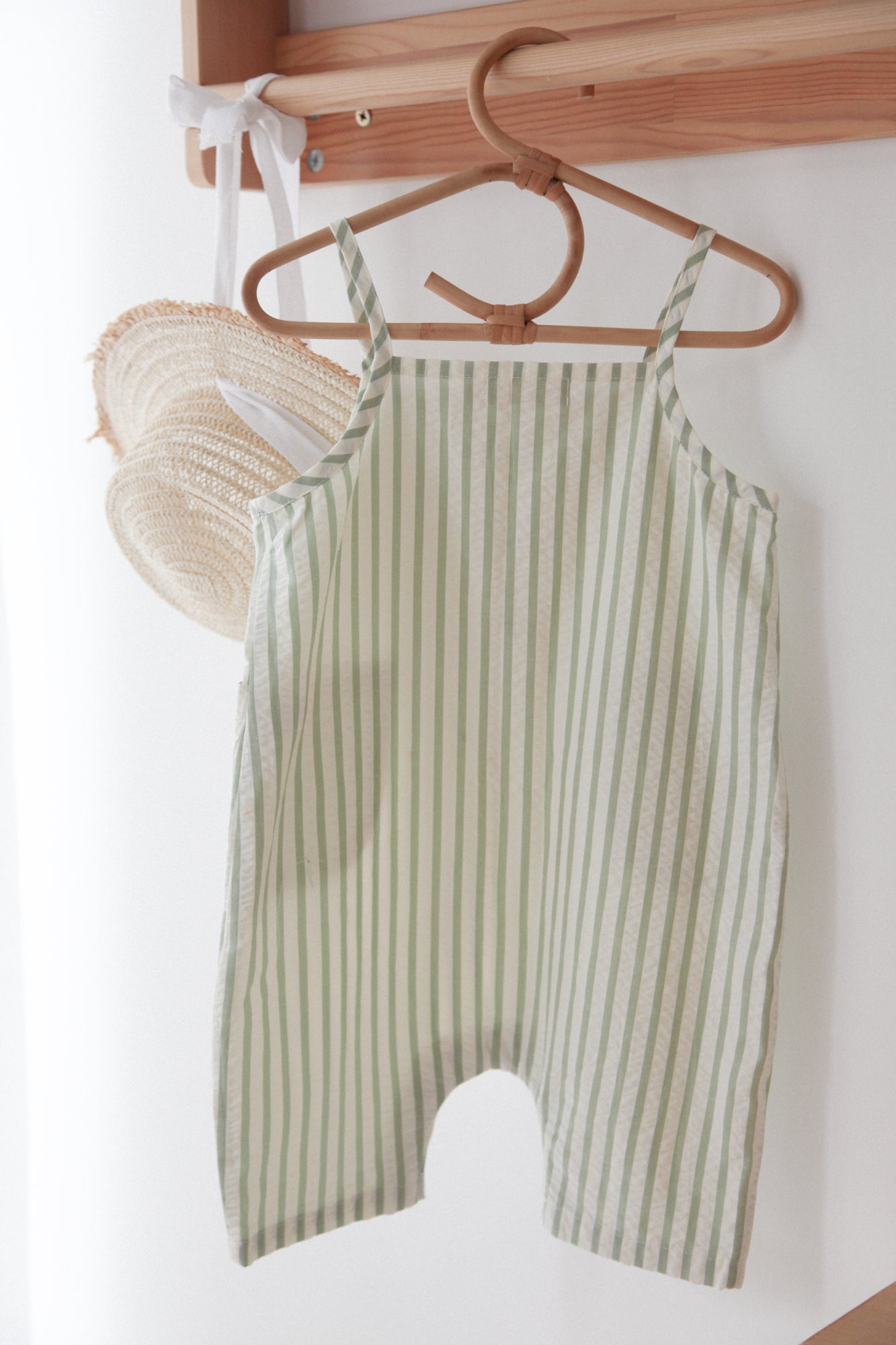 Unisex Green/White Seersucker Stripe Shortie Overalls