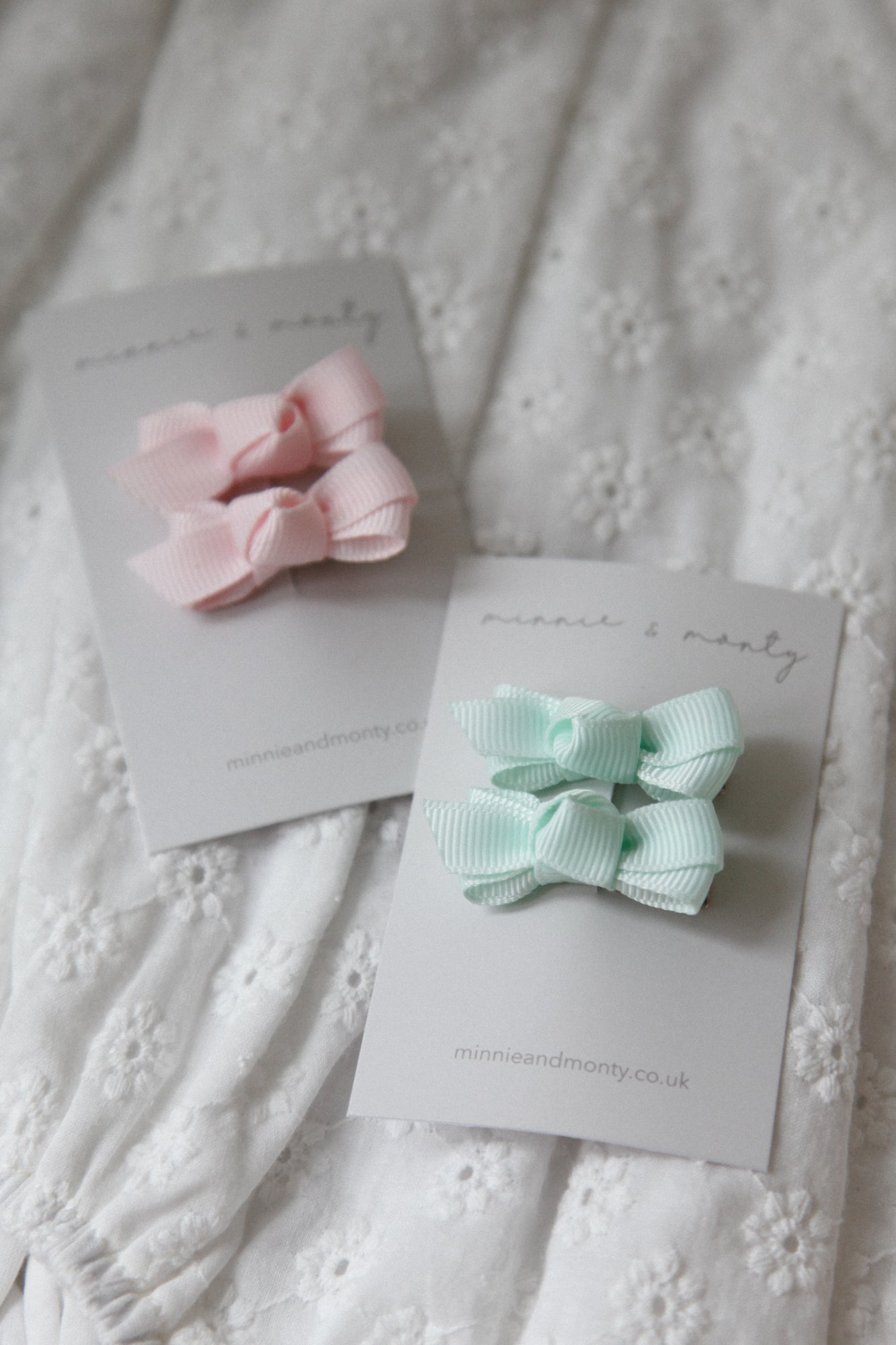 Dainty Mini Bow Clips