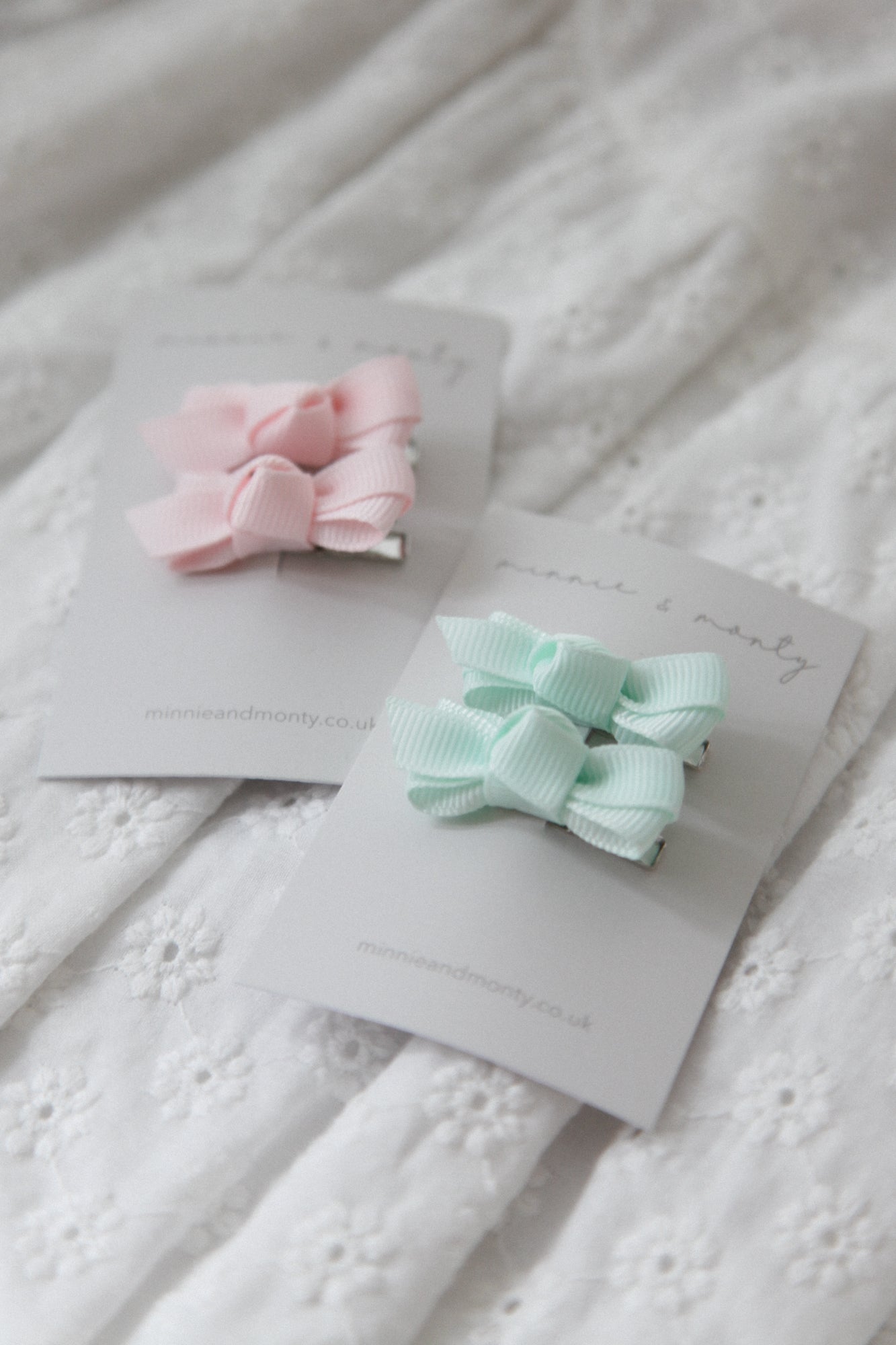 Dainty Mini Bow Clips