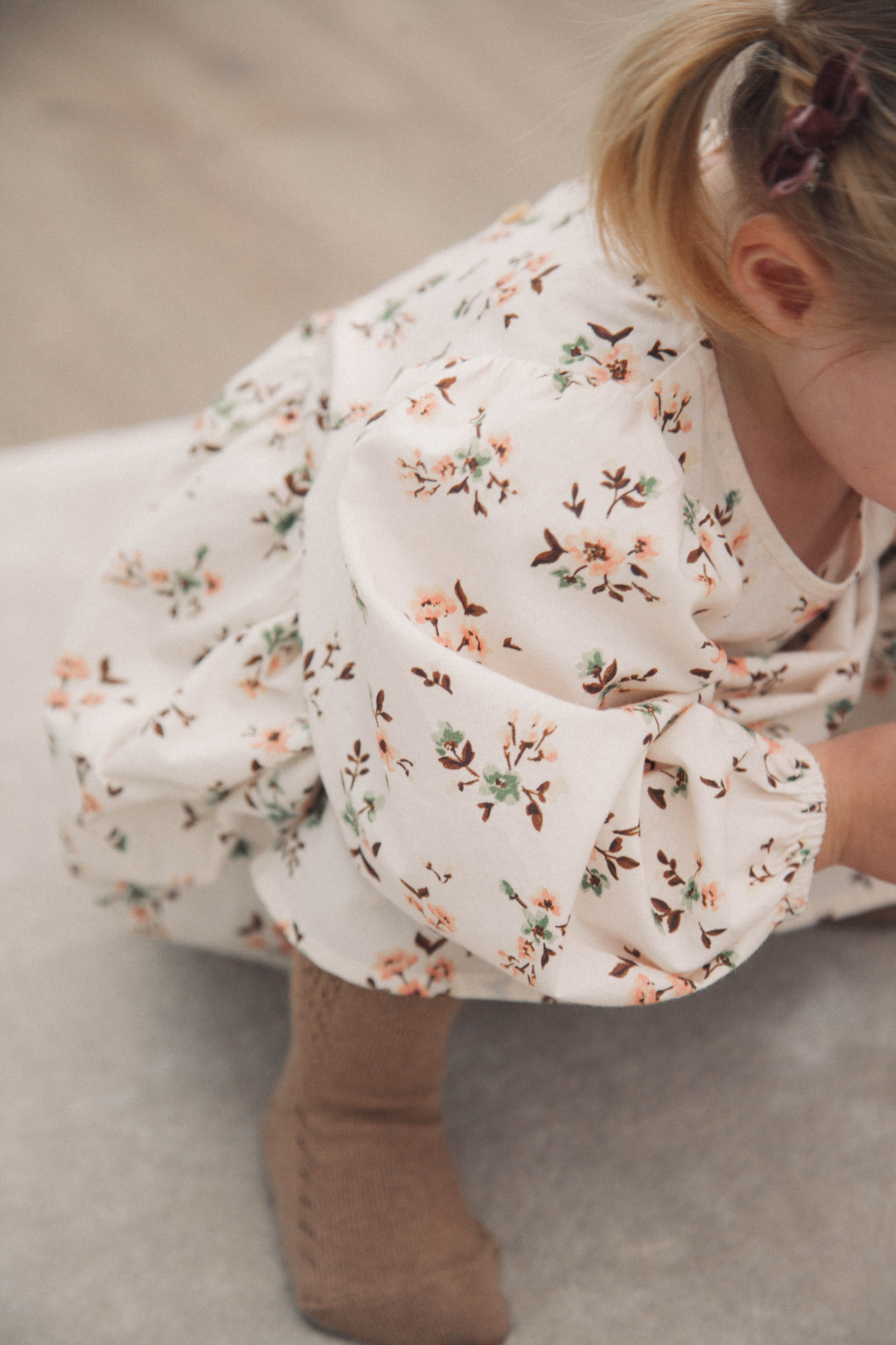 Mocha/Floral Puff Sleeve Dress