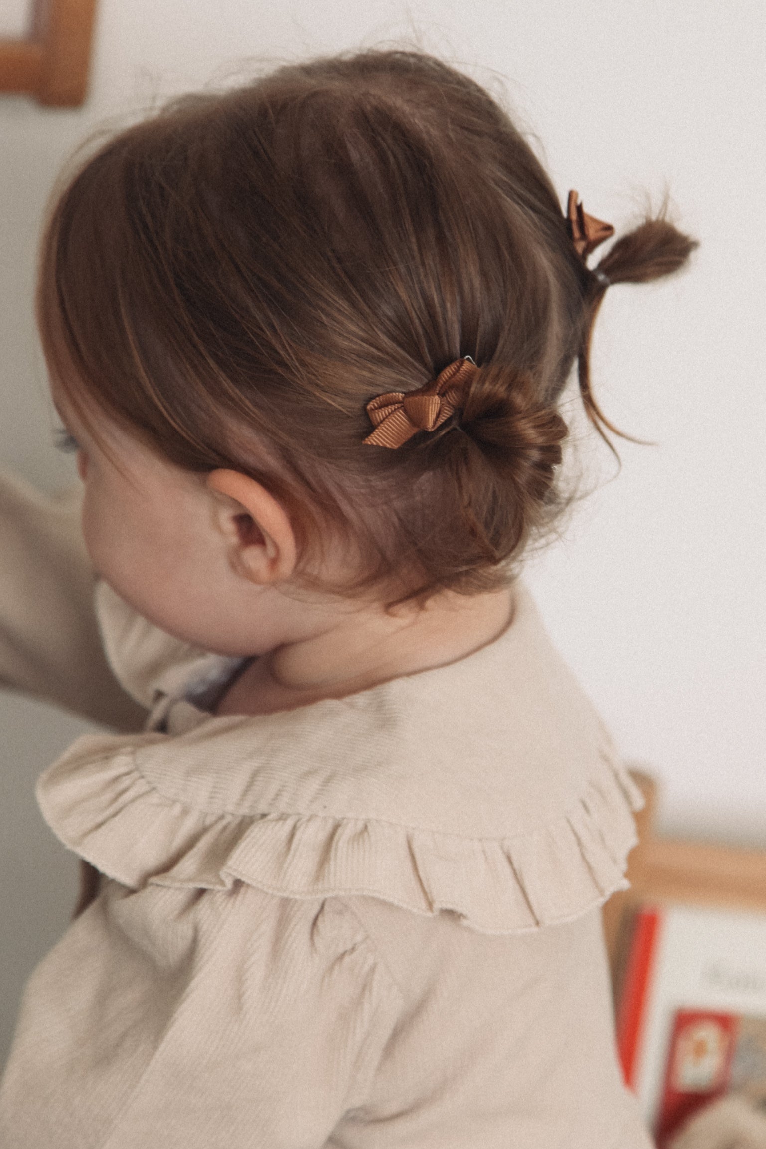 Dainty Mini Bow Clips in Caramel