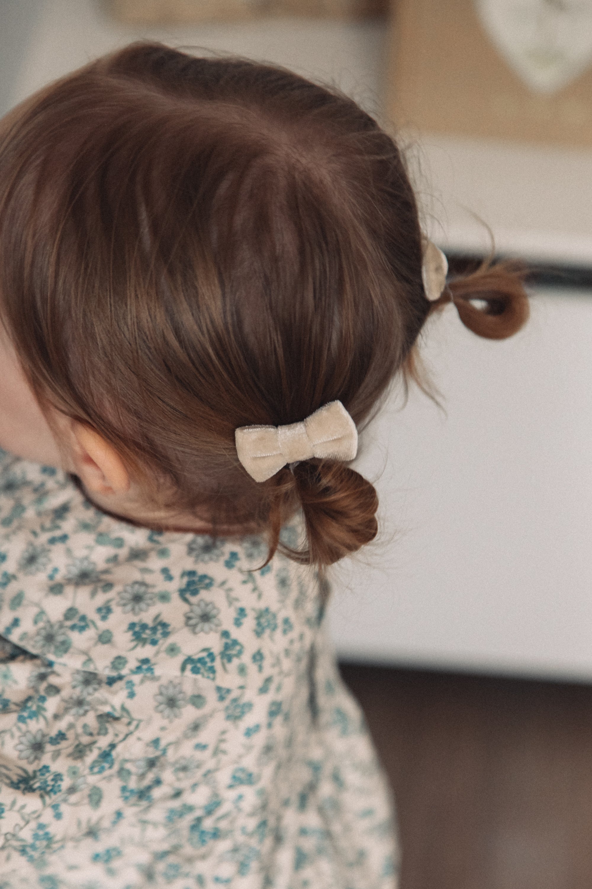 Beige/Velvet Small Bow Slides (2 pack)