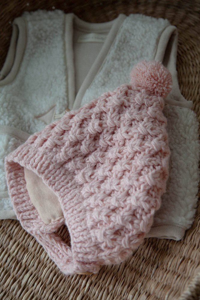 Knitted Pom Bonnet