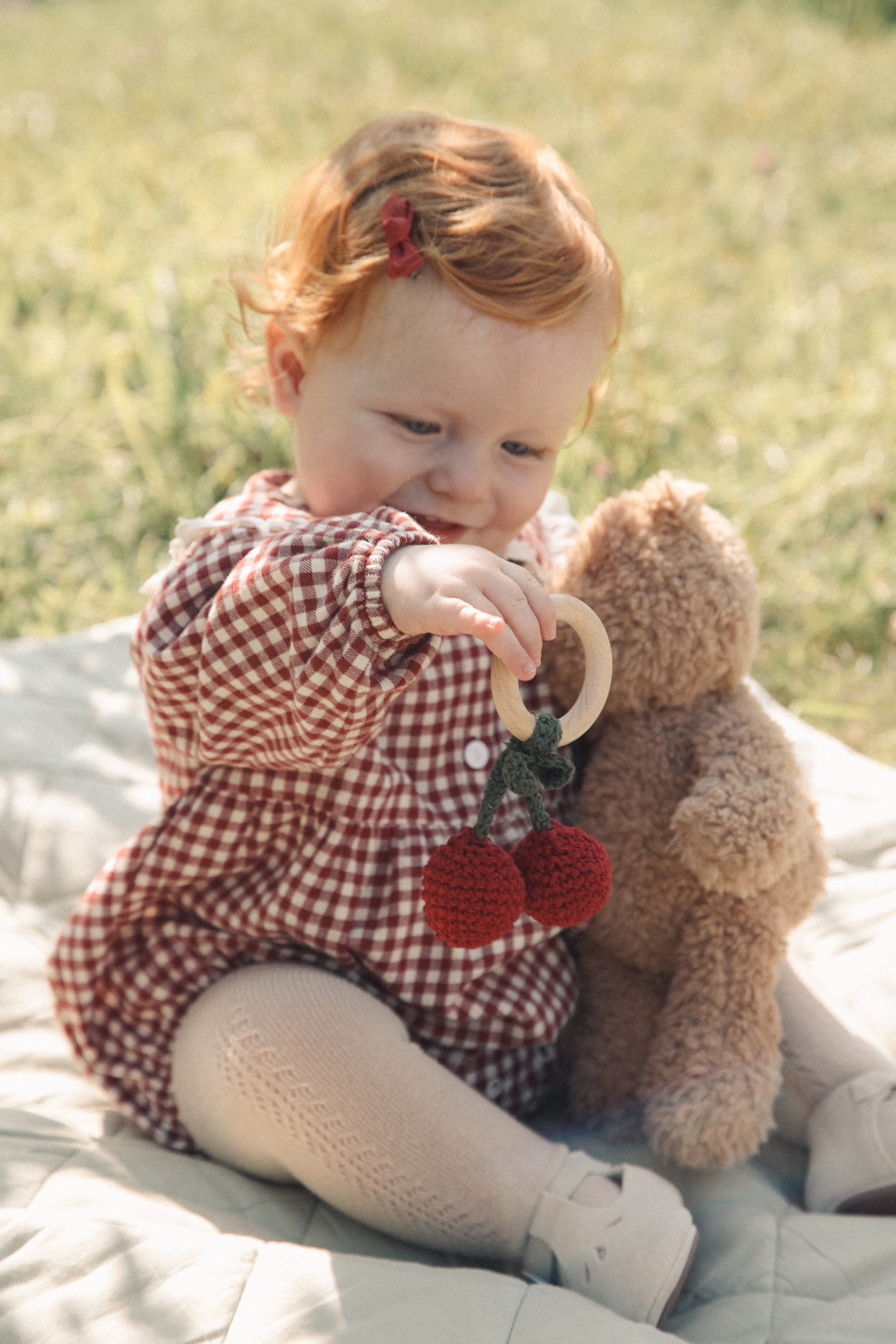 Dainty Mini Bow Clips in Berry Red