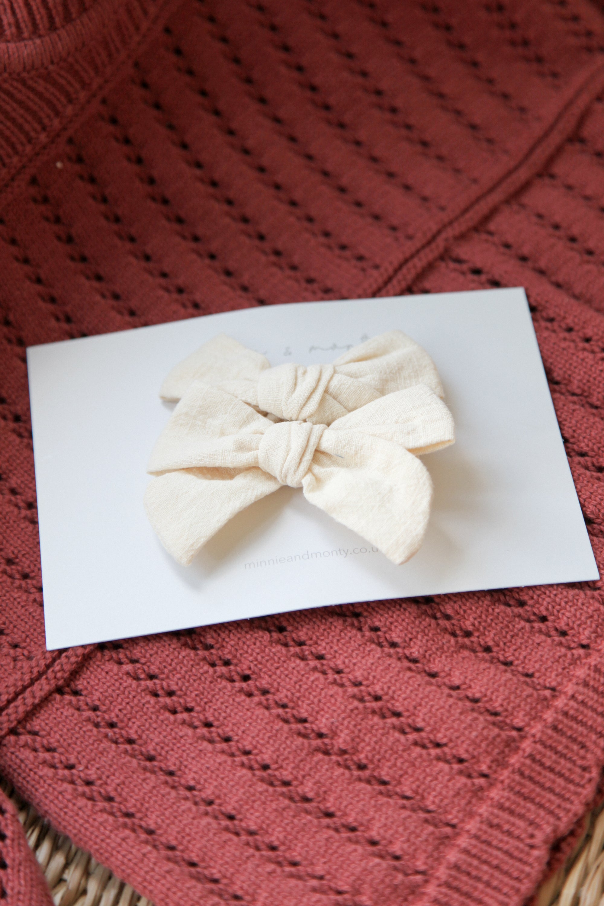 Linen Medium Bow Slides (2 pack)
