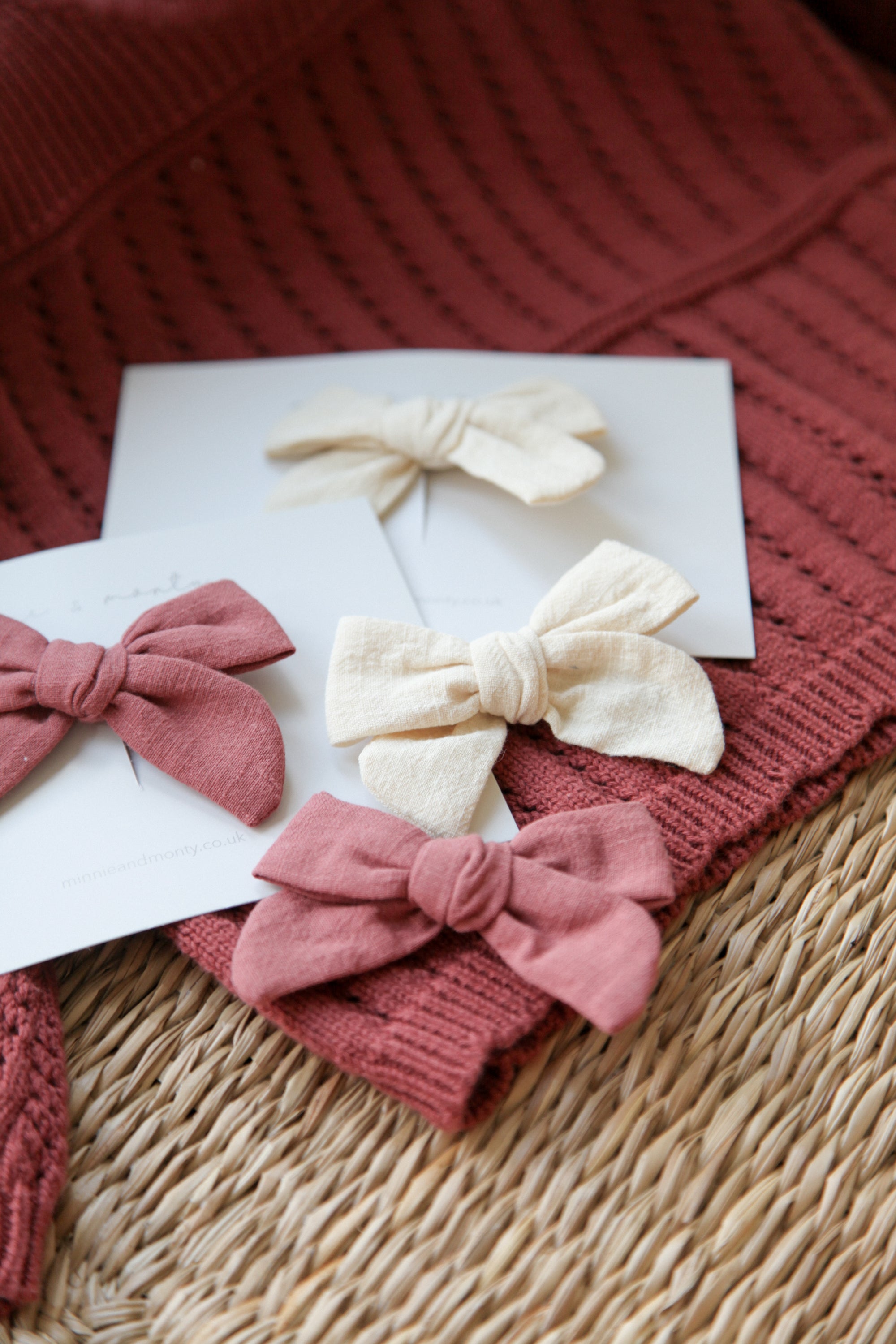 Linen Medium Bow Slides (2 pack)