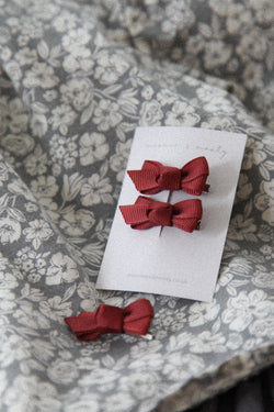 Dainty Mini Bow Clips in Berry Red (2 pack)