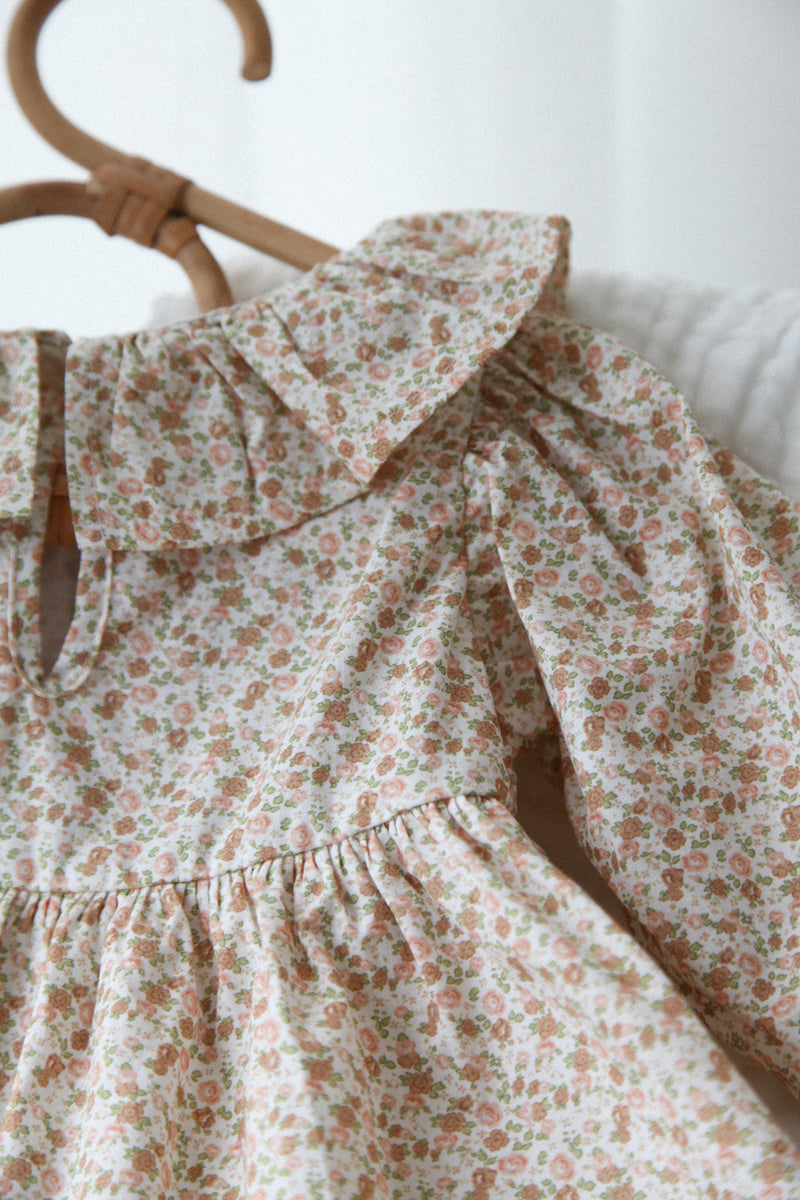 Ditsy Floral Frill Collar Blouse