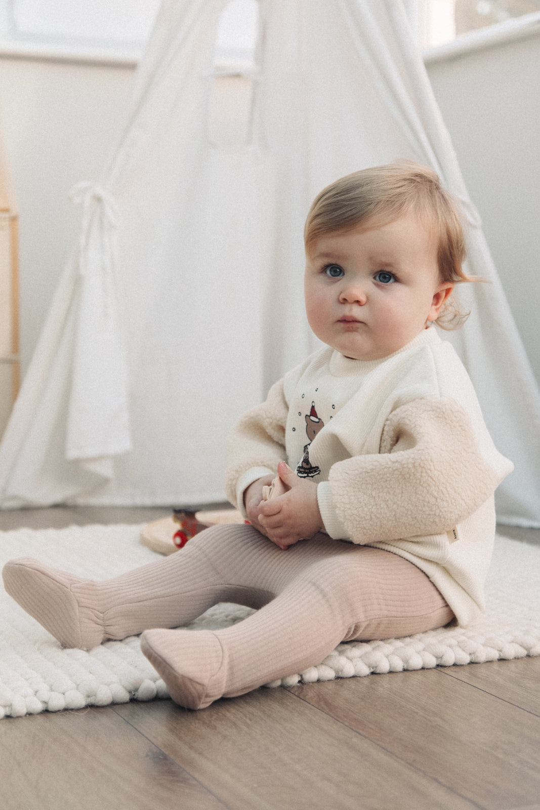 Unisex Cream Boucle Fleece Sleeve Christmas Bear Jumper